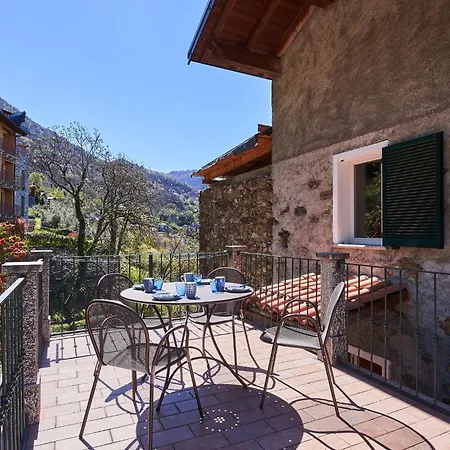 Oro Del Lario By Interhome Vakantiehuis