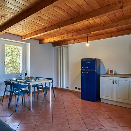 Oro Del Lario By Interhome * בלאנו